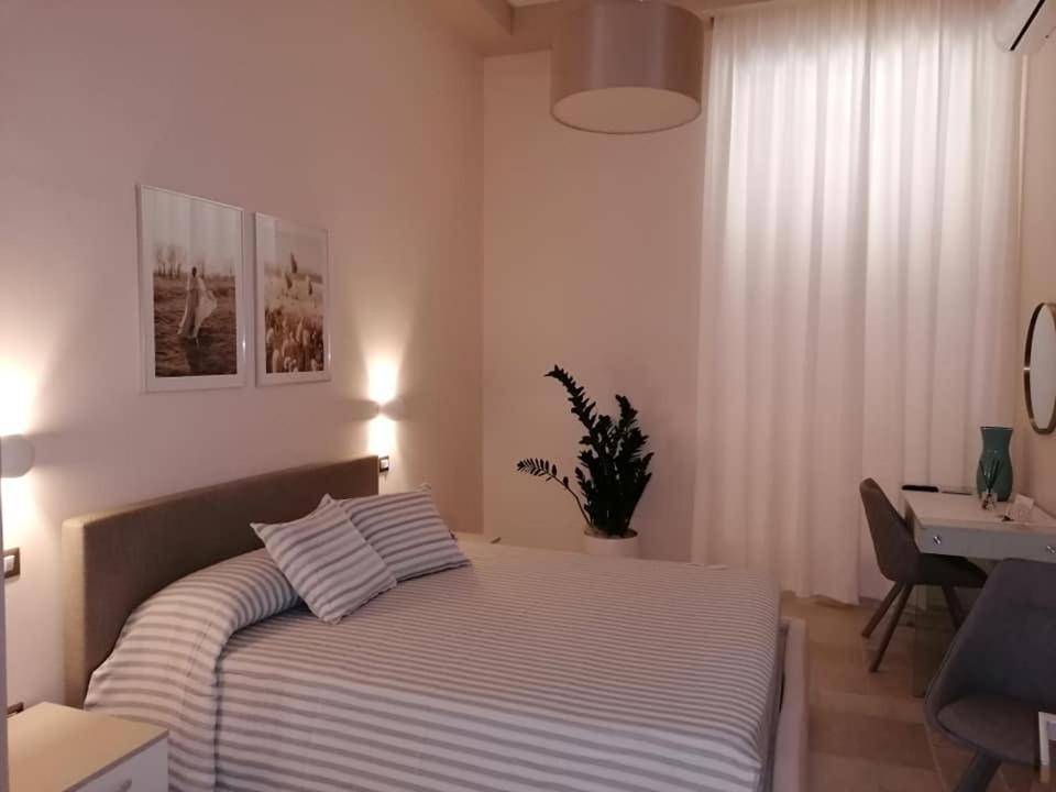 Lux Suite Taranto Bagian luar foto