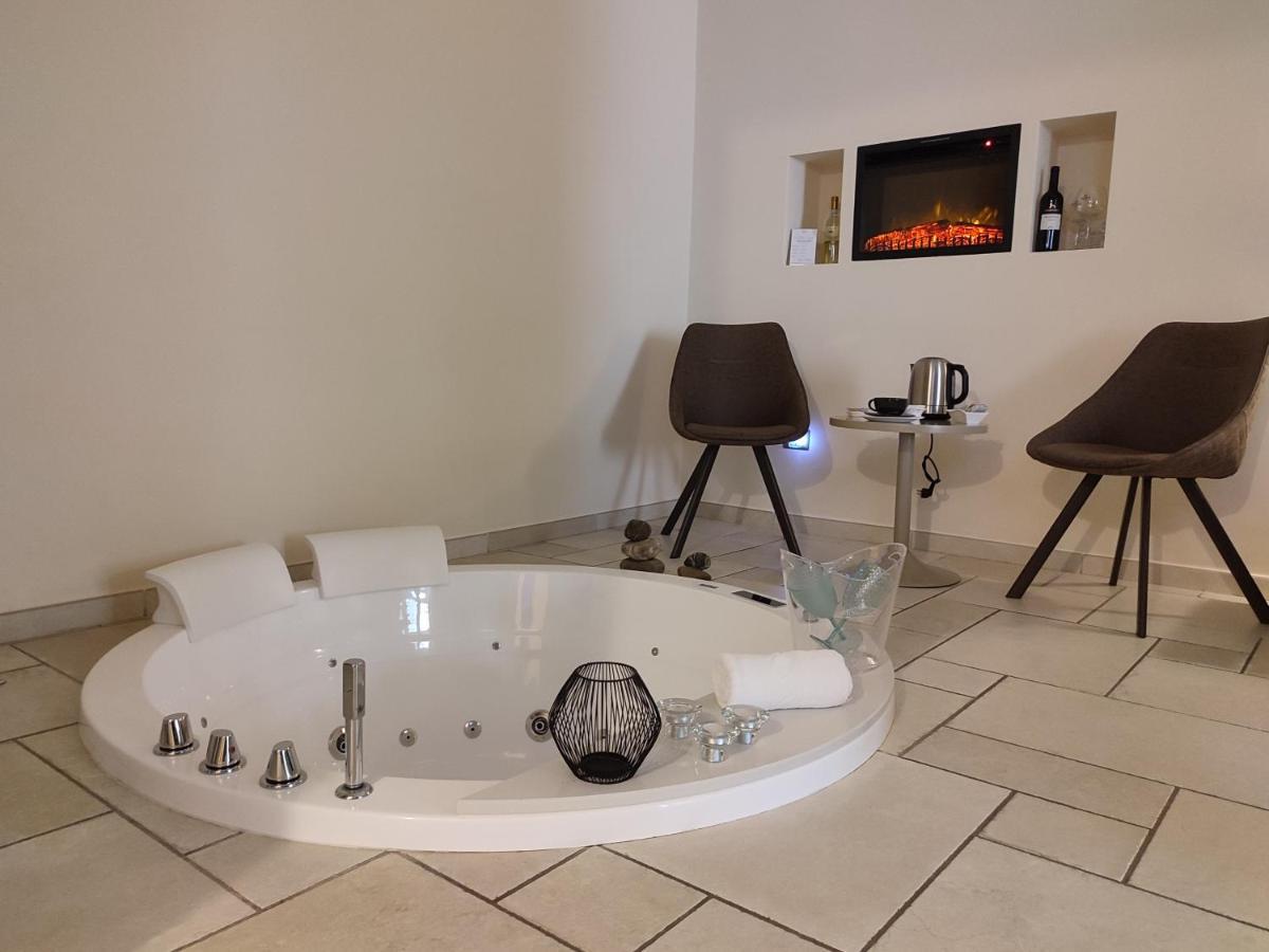 Lux Suite Taranto Bagian luar foto