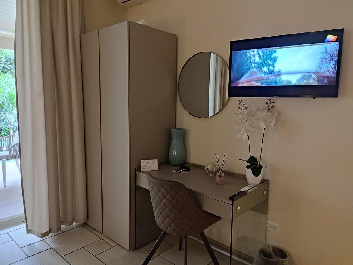 Lux Suite Taranto Bagian luar foto