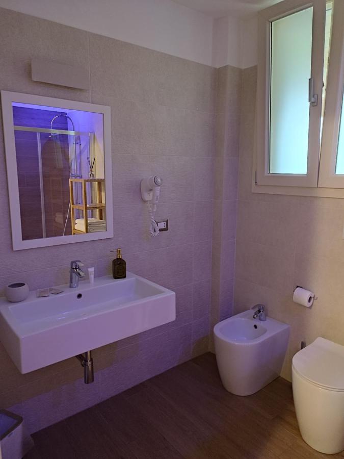 Lux Suite Taranto Bagian luar foto