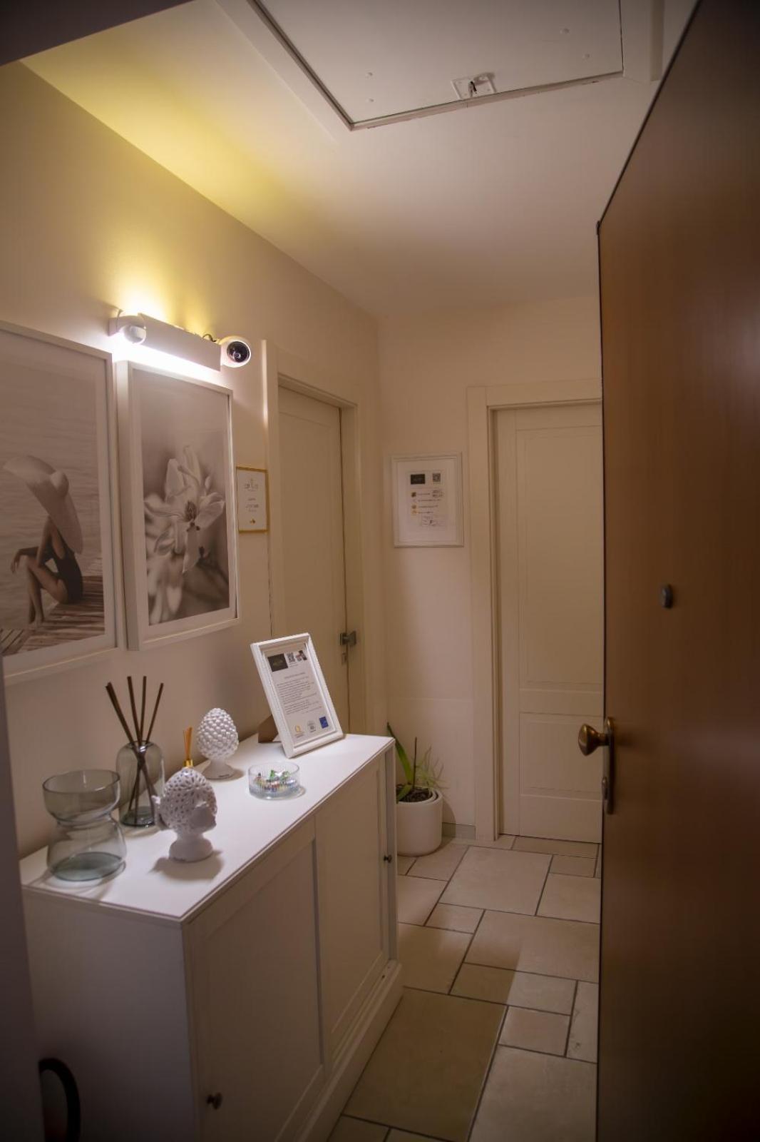 Lux Suite Taranto Bagian luar foto